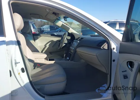 2011 Toyota Camry Le z USA, uszkodzony, nr VIN 4T1BF3EK2BU708860